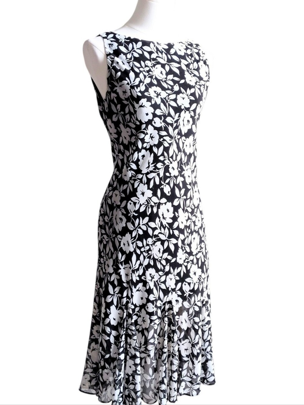 Vintage Chaps Black White Floral Midi Dress Size 6 Flounce Hem